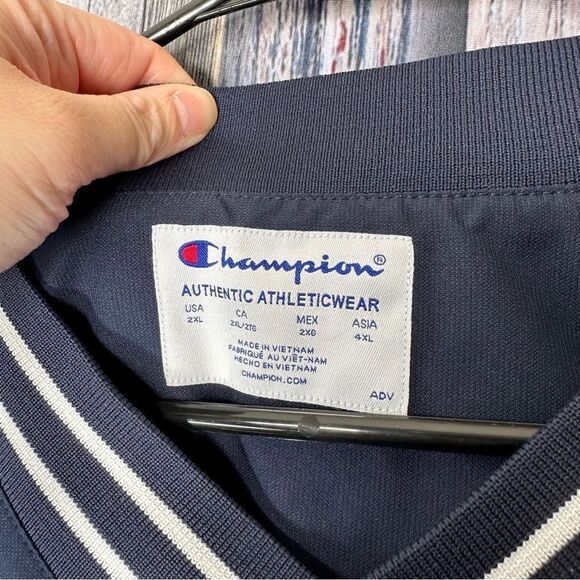 🔸BUNDLE ONLY🔸|EUC| CHAMPION Fabric Lined Windbreaker - Picture 6 of 6